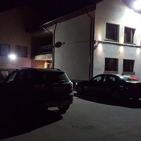 Hotel Gutland Wysokie Mazowieckie Buitenkant foto