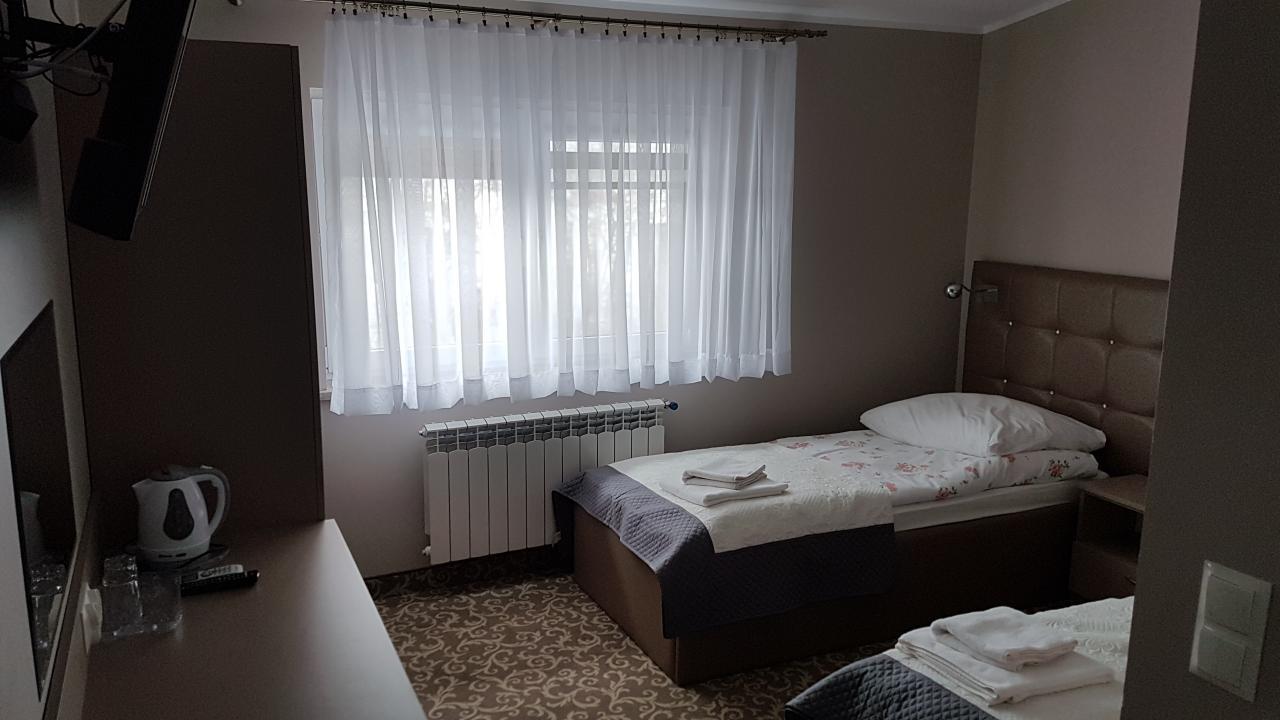 Hotel Gutland Wysokie Mazowieckie Buitenkant foto